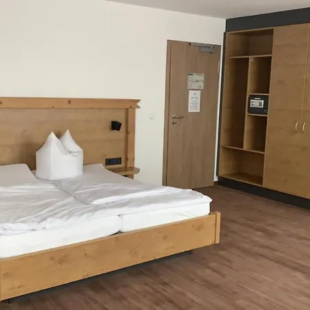 Forsthof Otel Steinheim an der Murr