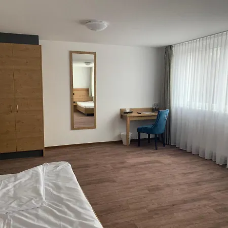 Forsthof Szálloda Steinheim an der Murr